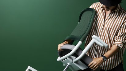 Zenith designs customisable workplace chair upcycling plastic and ocean waste