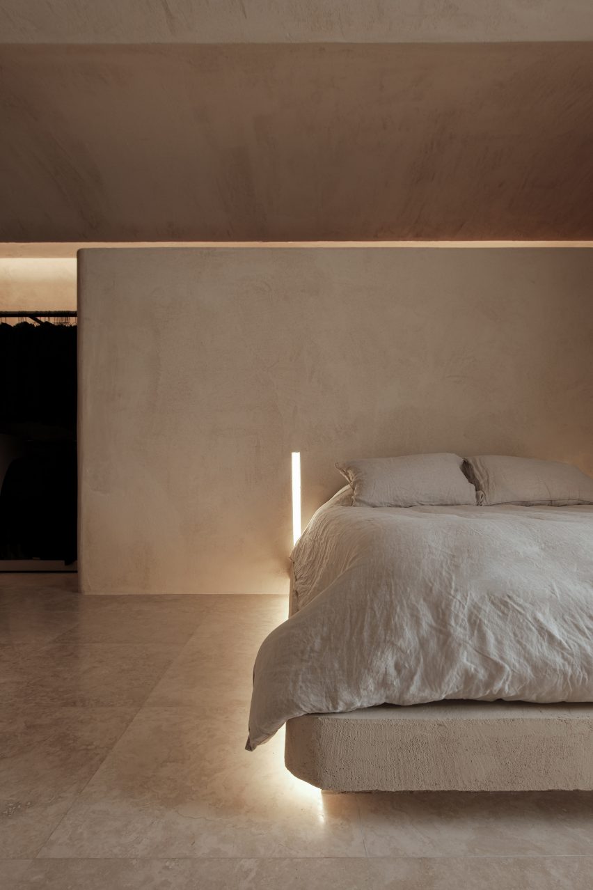 3DM Architecture designs minimalist home in Malta