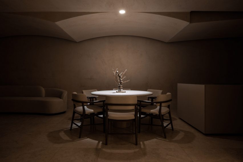 3DM Architecture designs minimalist home in Malta