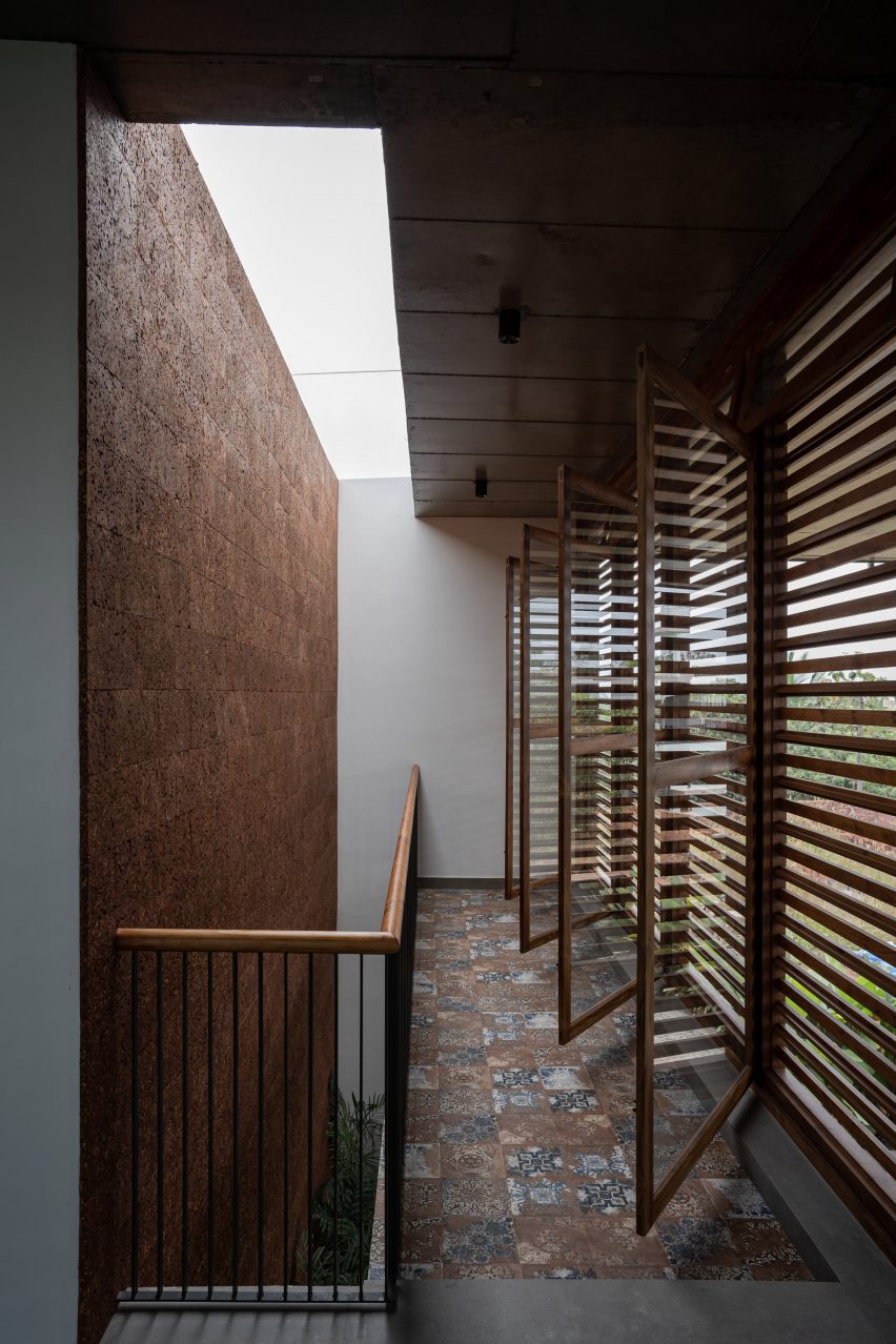 Wood louvred home in Kerala, India by 3dor Concepts
