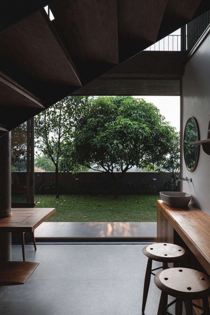 Home in Kerala, India by 3dor Concepts
