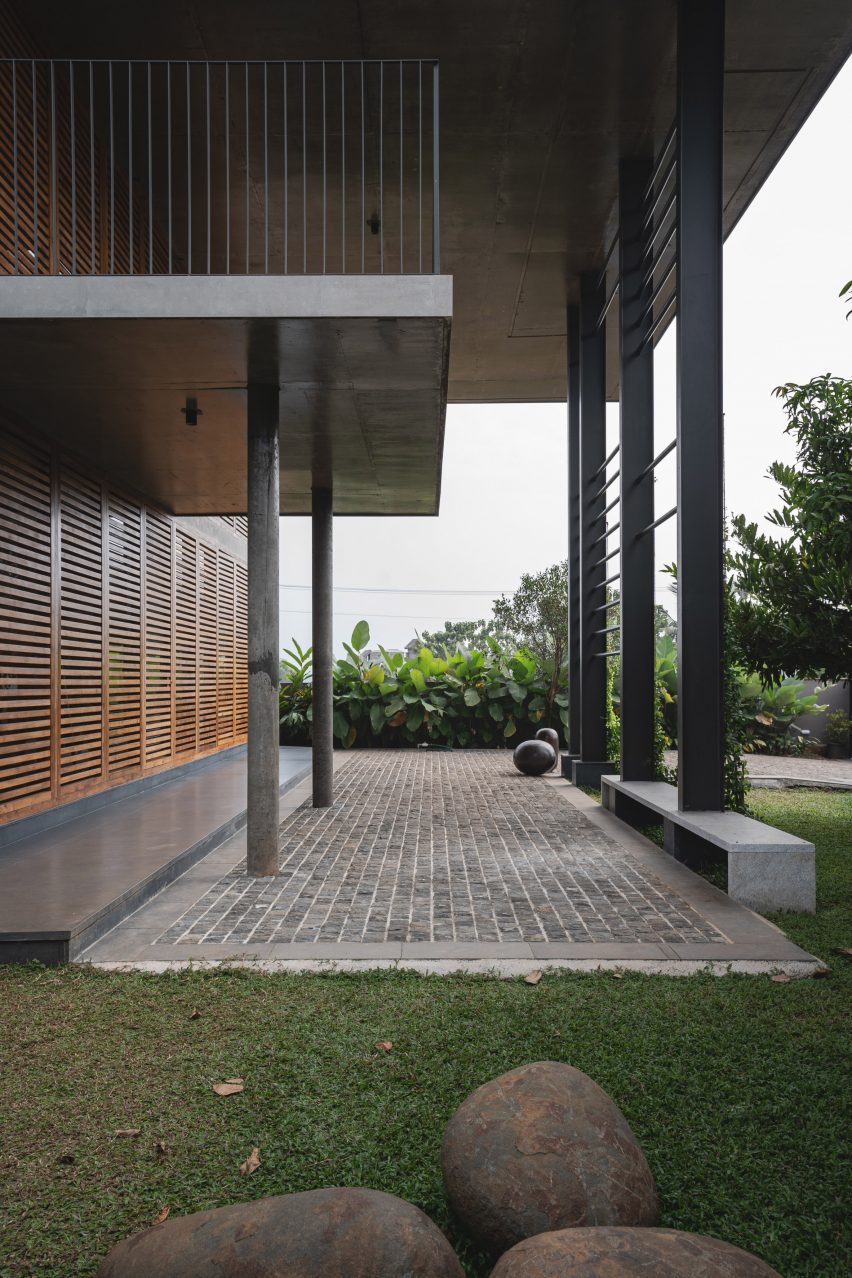 Home in Kerala, India by 3dor Concepts