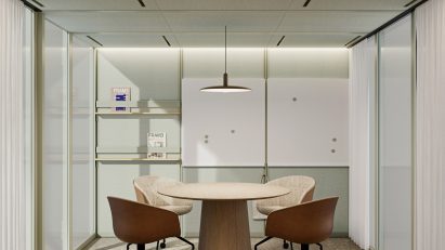 OmniRoom featuring a table and chairs