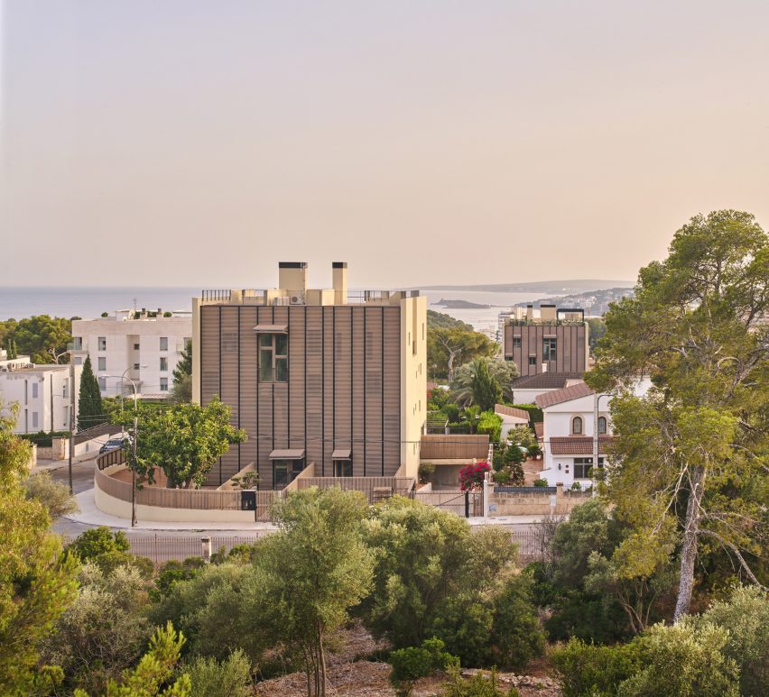 Duplex apartments in Palma de Mallorca by OHLAB
