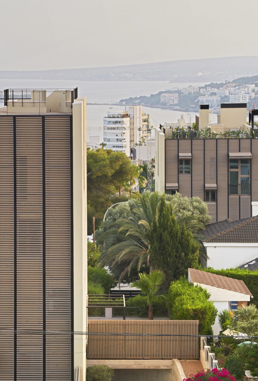 Duplex apartments in Palma de Mallorca by OHLAB