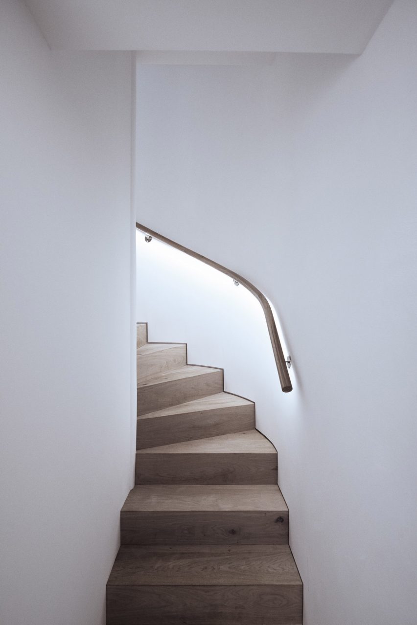 Duplex apartments in Palma de Mallorca by OHLAB