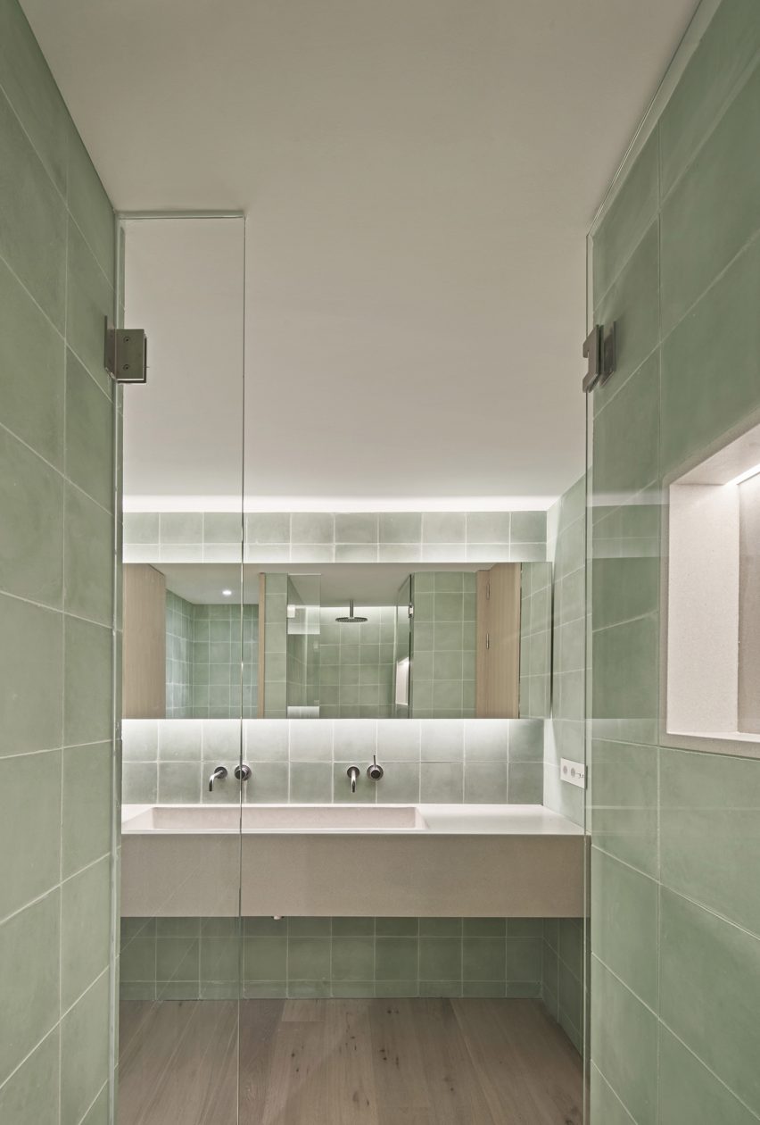 Duplex apartments in Palma de Mallorca by OHLAB