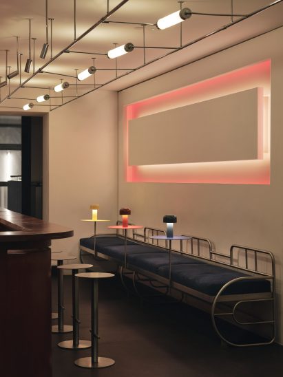 Rectilinear light installation within bar by Cake Architecture