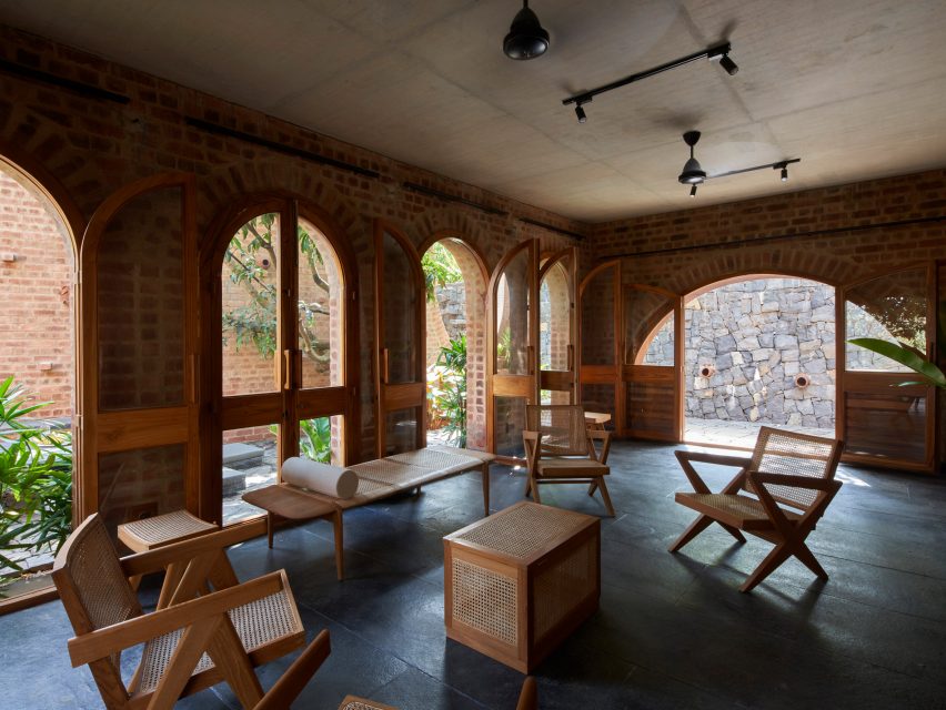 Community centre in Bangalore by A Threshold