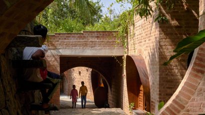 Community centre in Bangalore by A Threshold