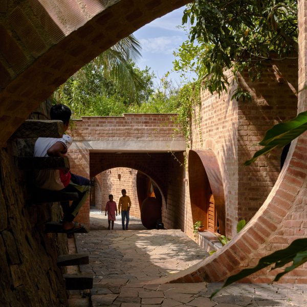 Community centre in Bangalore by A Threshold