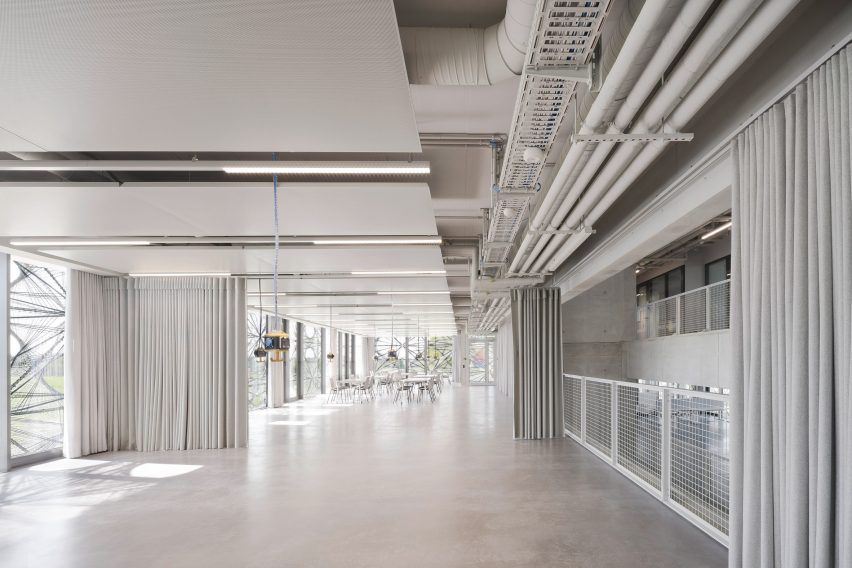Interior work space at the Texoversum school of textiles at Reutlingen University of Applied Sciences