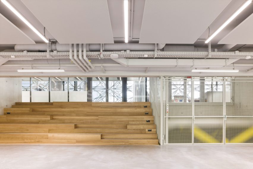 Stepped interior at the Texoversum school of textiles at Reutlingen University of Applied Sciences