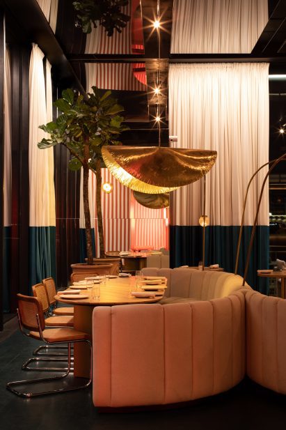 Anfibio by Bacana Studio restaurant lighting