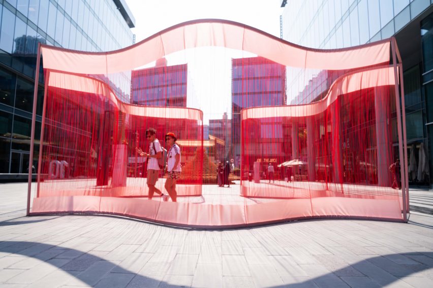 Undulating pavilion at Dubai Design Week