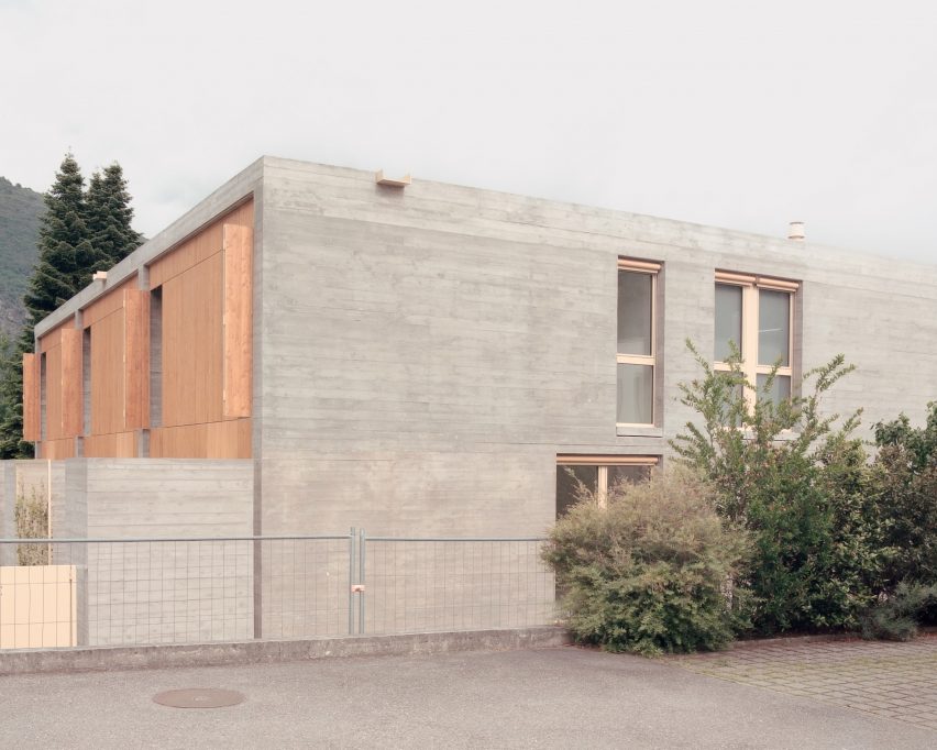 Concrete terrace houses in Switzerland by Atelier Rampazzi