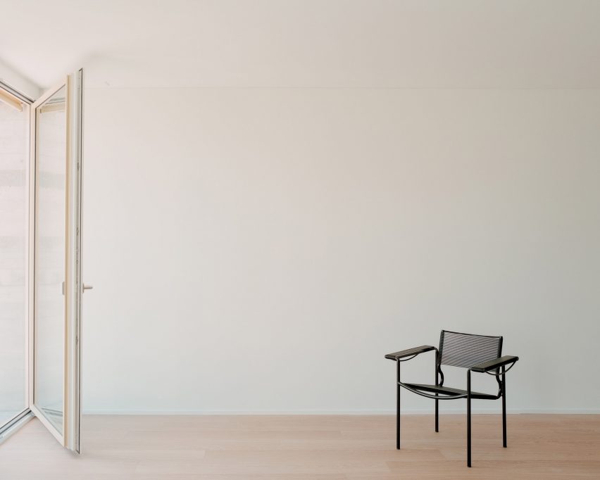Concrete terrace houses in Switzerland by Atelier Rampazzi