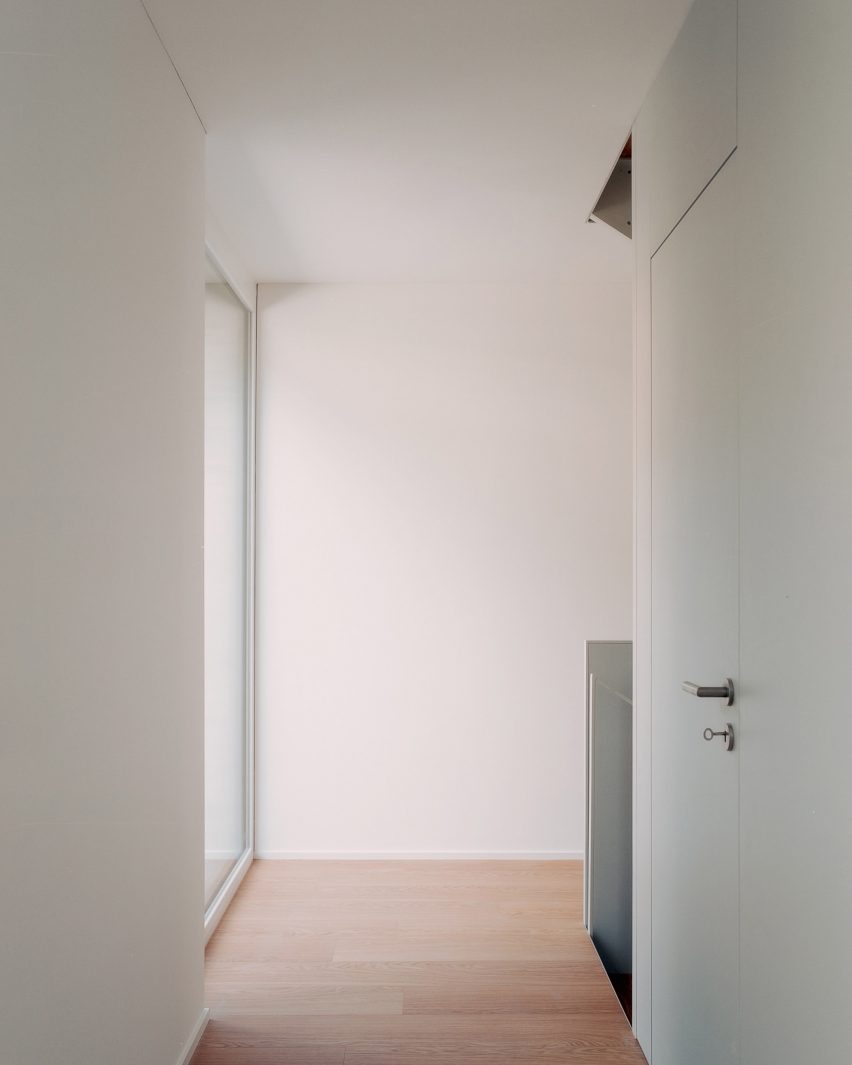 Concrete terrace houses in Switzerland by Atelier Rampazzi