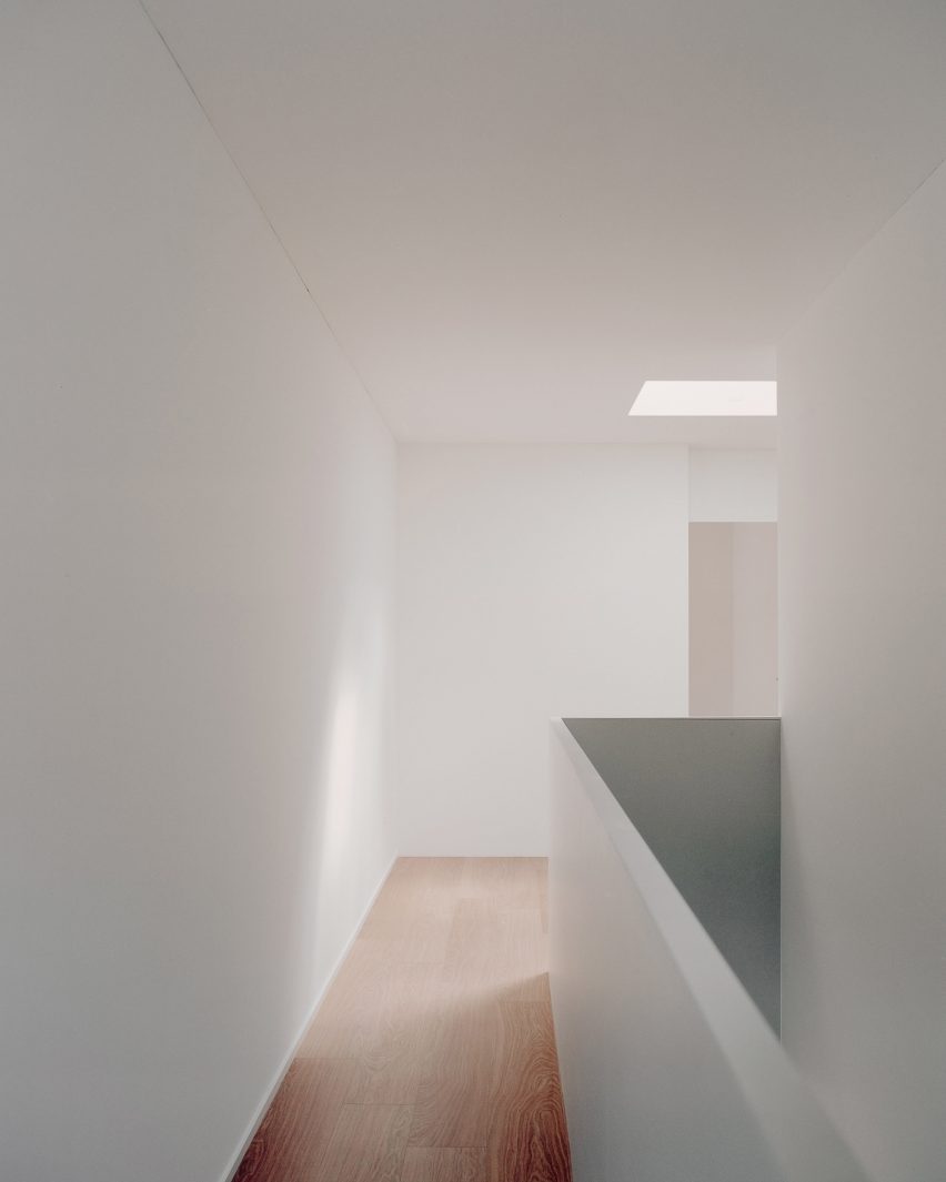Concrete terrace houses in Switzerland by Atelier Rampazzi