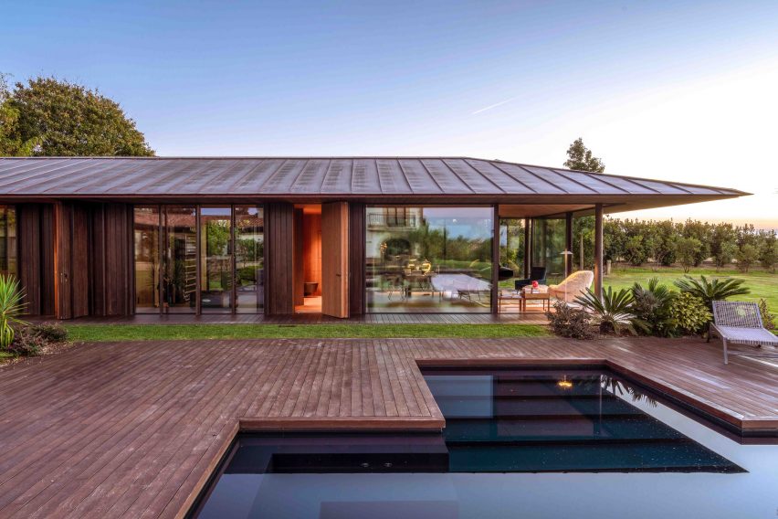 Spanish pool house by Baldo Arquitectura in Cantabria