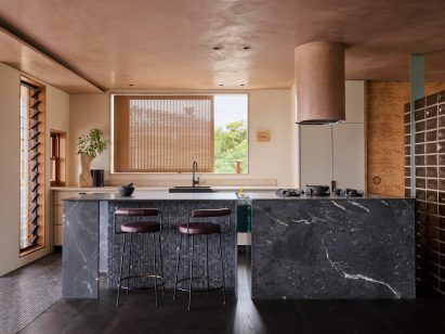 Kitchen interior of Black Diamond house by YSG