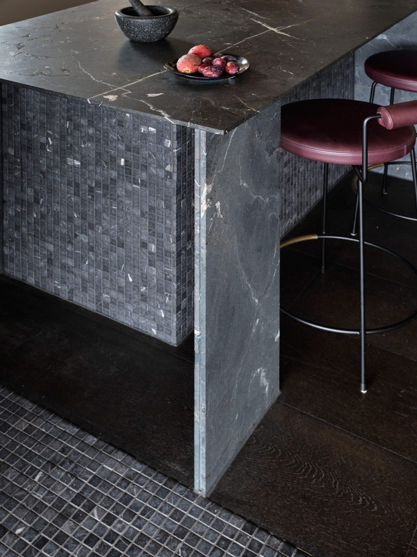 Kitchen interior of Black Diamond house by YSG