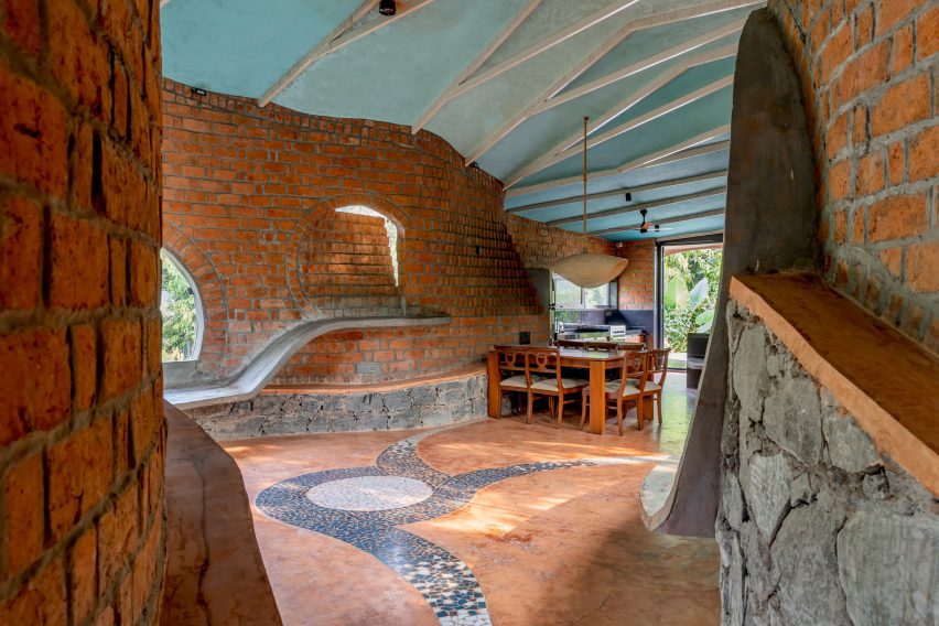 Blurring Boundaries designs brick home nestled in Indian forest