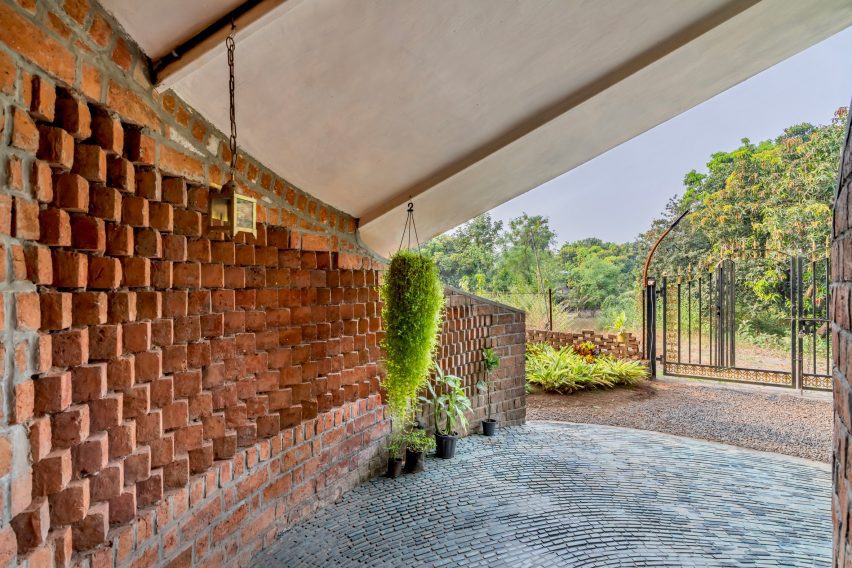 Blurring Boundaries designs brick home nestled in Indian forest