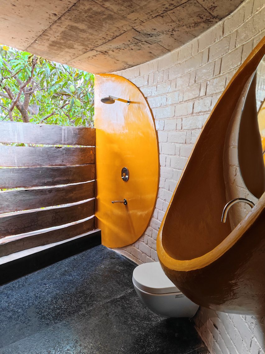 Blurring Boundaries designs brick home nestled in Indian forest