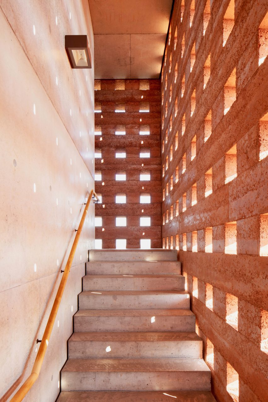Mono Architekten top carpark with public park in Germany