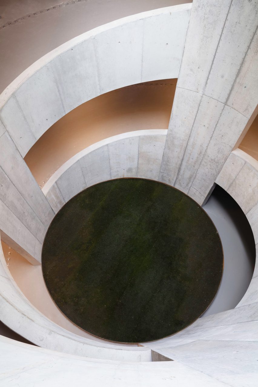 Mono Architekten top carpark with public park in Germany