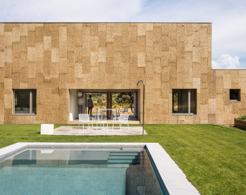 Casa Eñe by Estudio Albar in Spain