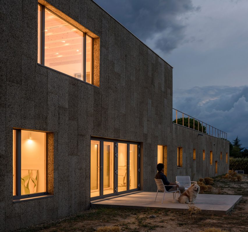 Casa Eñe by Estudio Albar in Spain