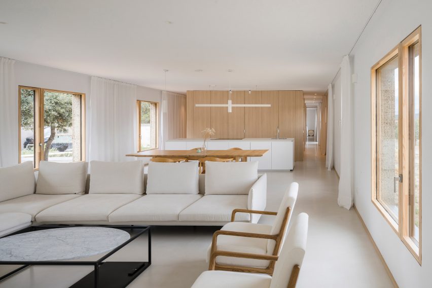 Casa Eñe by Estudio Albar in Spain