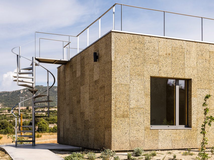 Casa Eñe by Estudio Albar in Spain