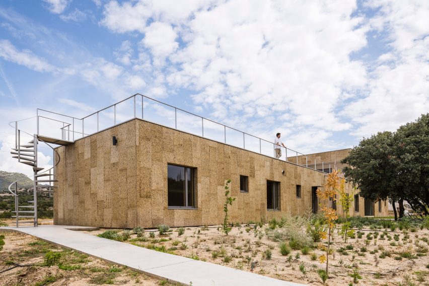 Casa Eñe by Estudio Albar in Spain