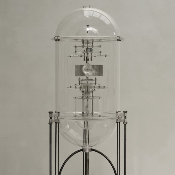 Spinning crystal device