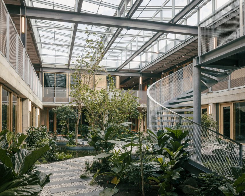 Civic architects and VDNDP retrofit a university in the Netherlands