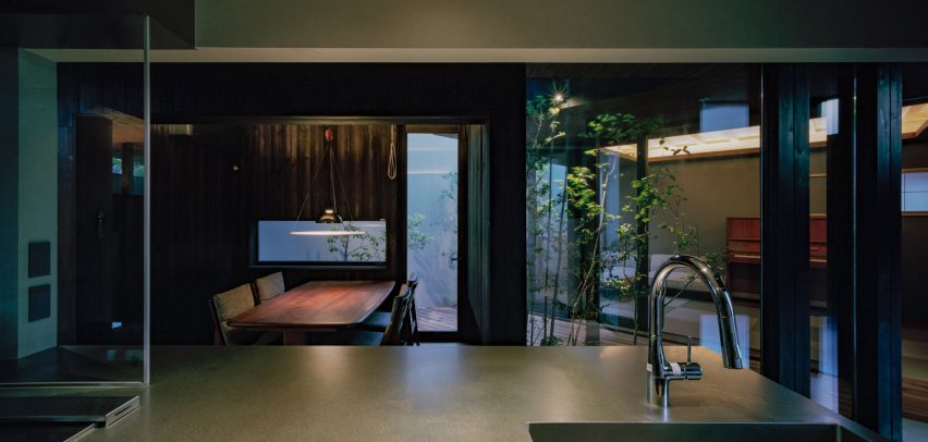 House in Fujiidera by Fujiwaramuro Architects