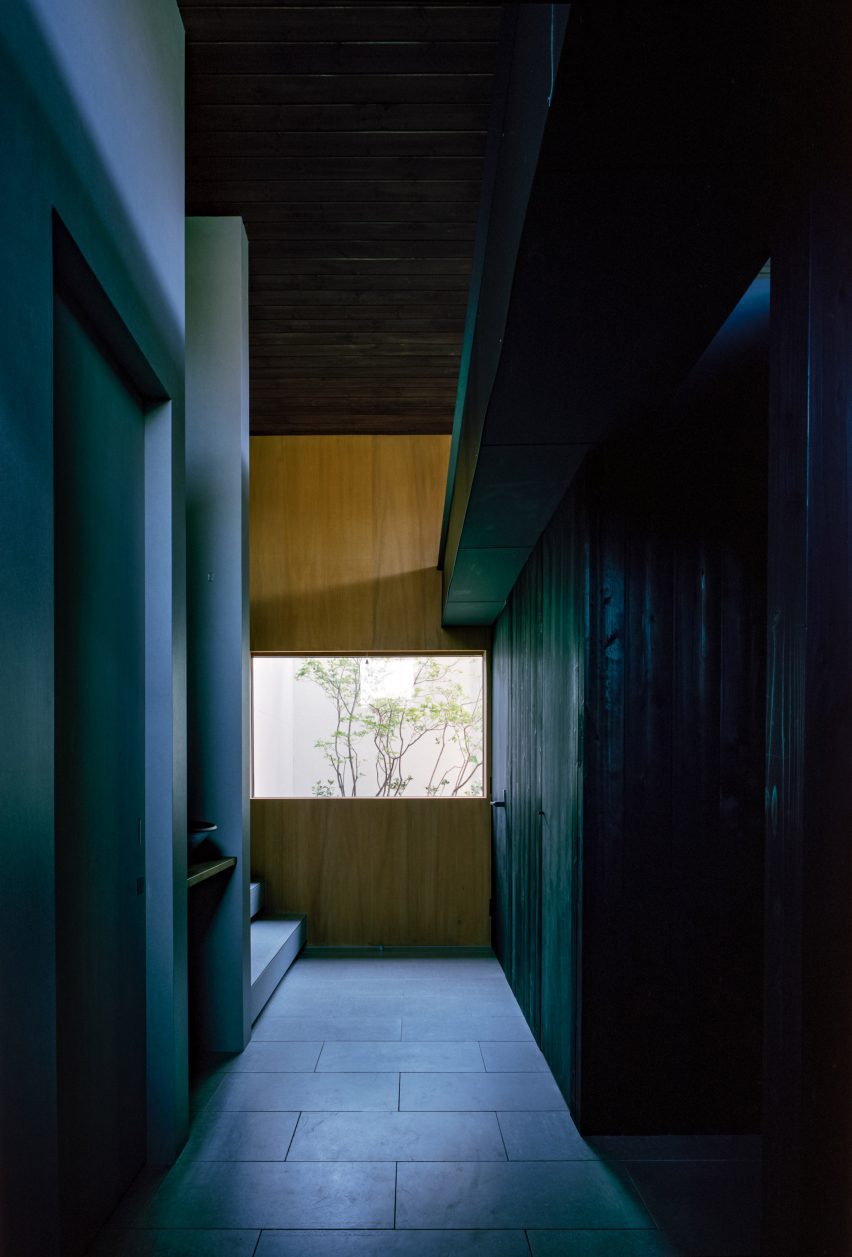 House in Fujiidera by Fujiwaramuro Architects