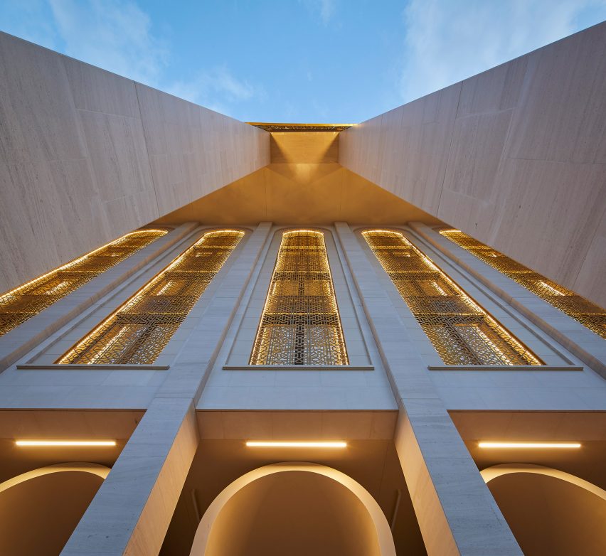 John McAslan remodel community facility for the Baitul Futuh Mosque complex