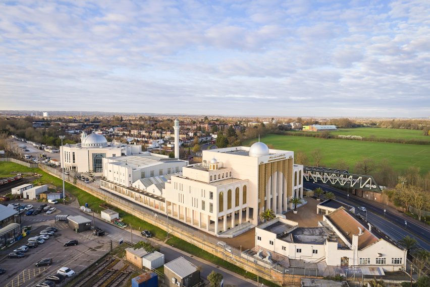 John McAslan remodel community facility for the Baitul Futuh Mosque complex