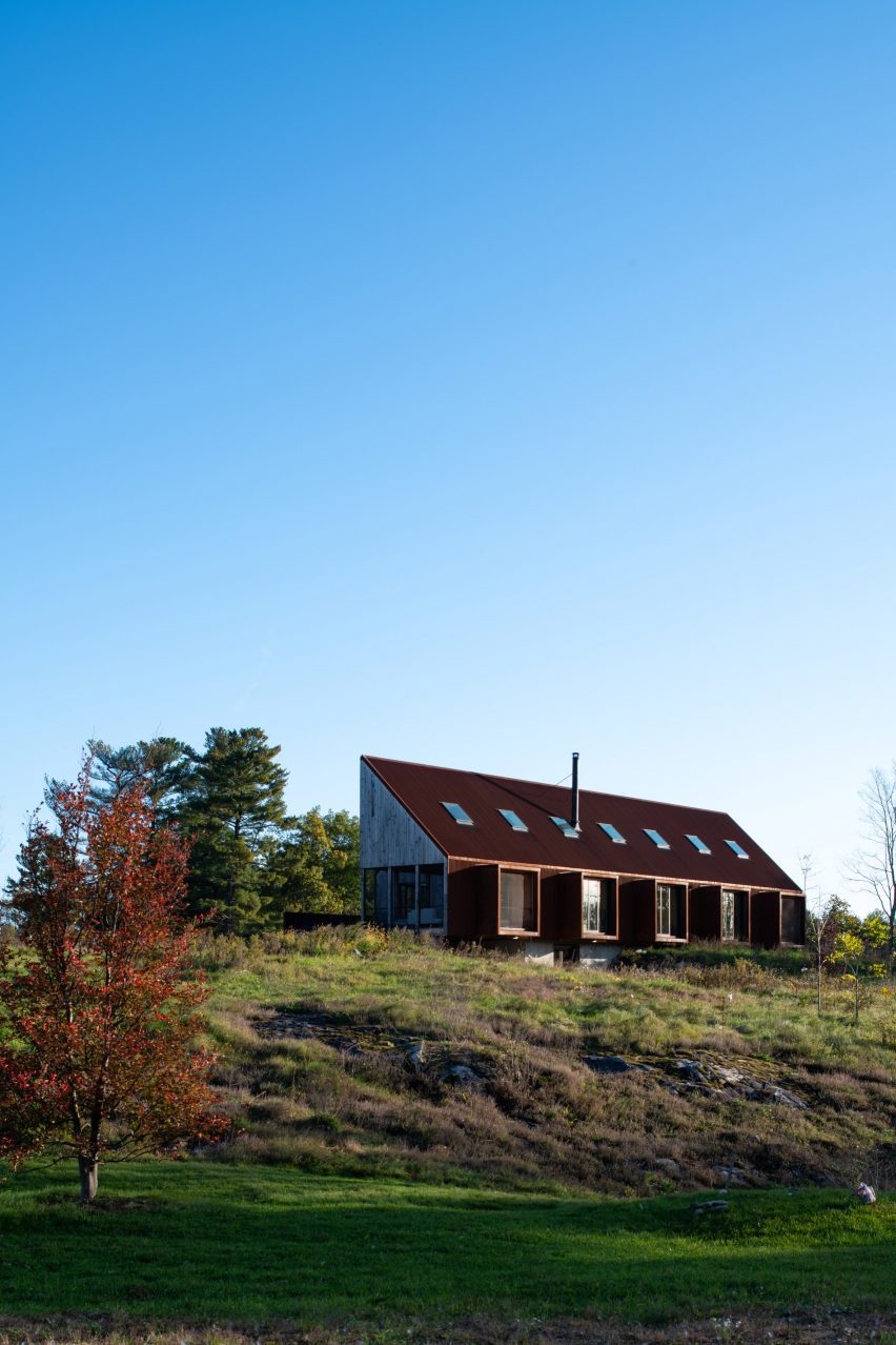 Berkshires Farmhouse Massachusetts by Kinneymorrow