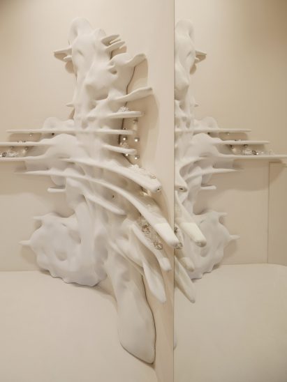 Floral details in Barcelona store