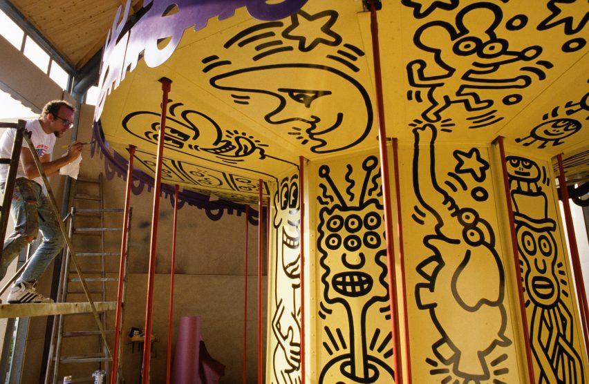 Keith Haring painting ferris wheel