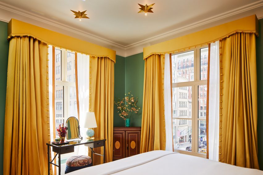Yellow curtains in The Fifth