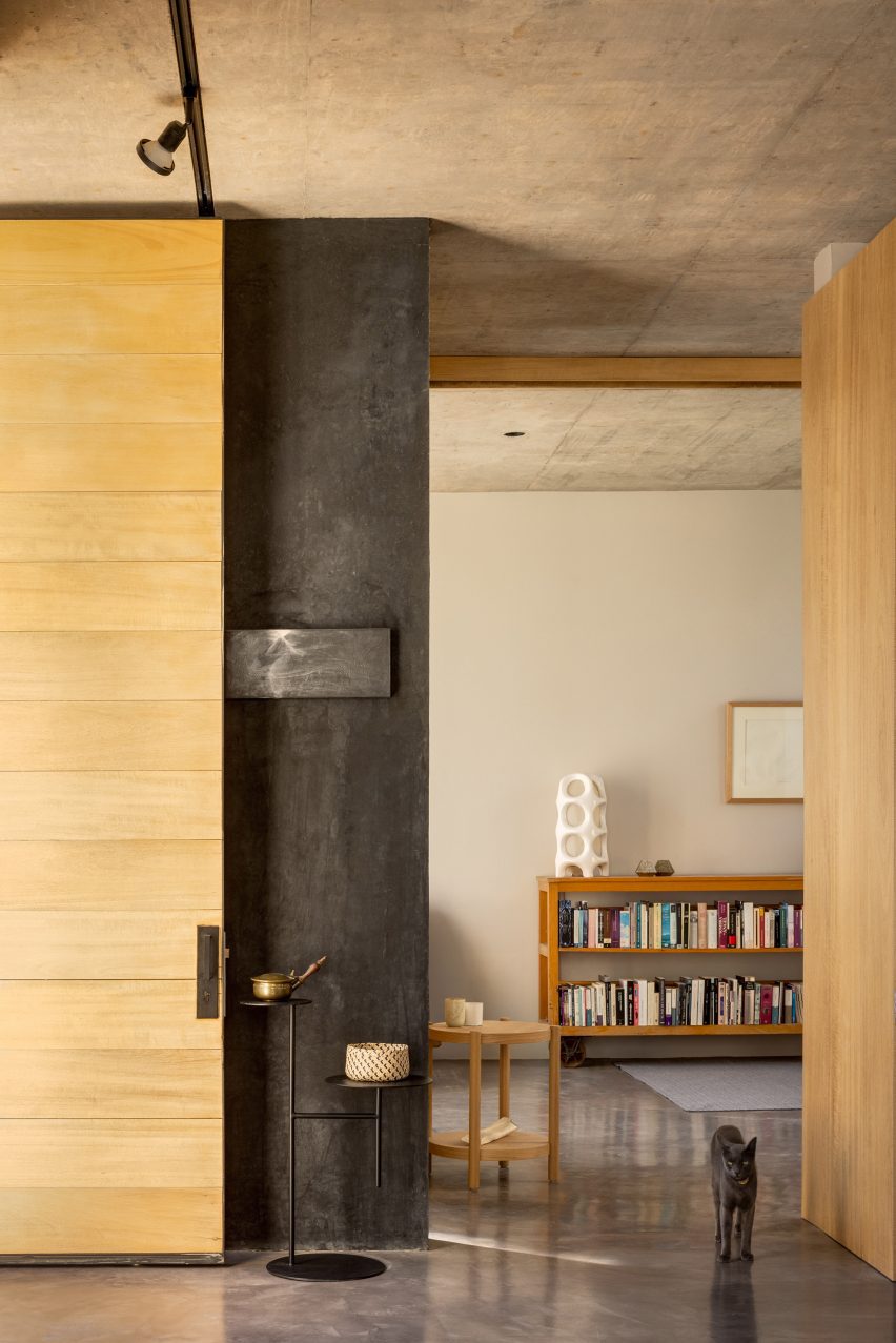 Tomm House by Mauricio Alonso