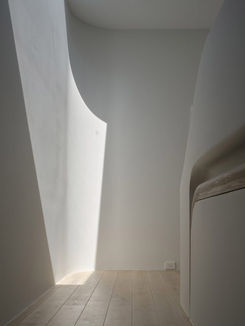 Canvas House by PARTISANS