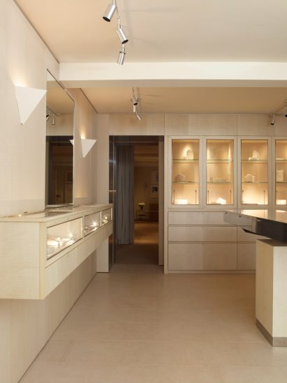 jewellery retail space