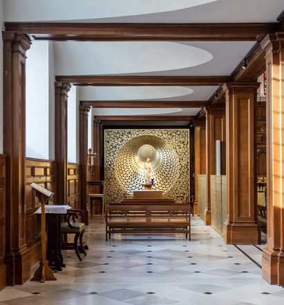 Photograph of DaeWha Kang Design's renovated St Andrew Holborn church interior